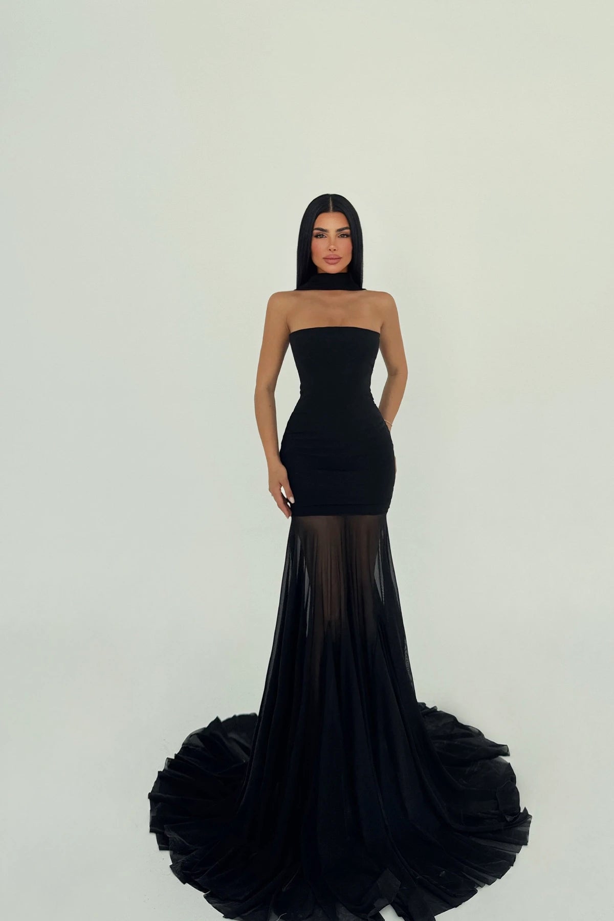 Alessa Elegance Maxi Dress